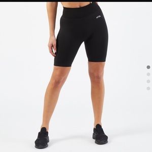 AYBL Motion Seamless Cycling Shorts Jet Black. NWT
